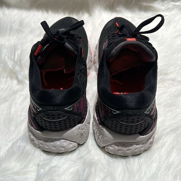 Brooks Adrenaline GTS 19 size 6.5M.  B69 - Picture 6 of 12